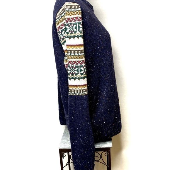 BellField Wool Blend Crew Neck Sweater - Picture 8 of 16